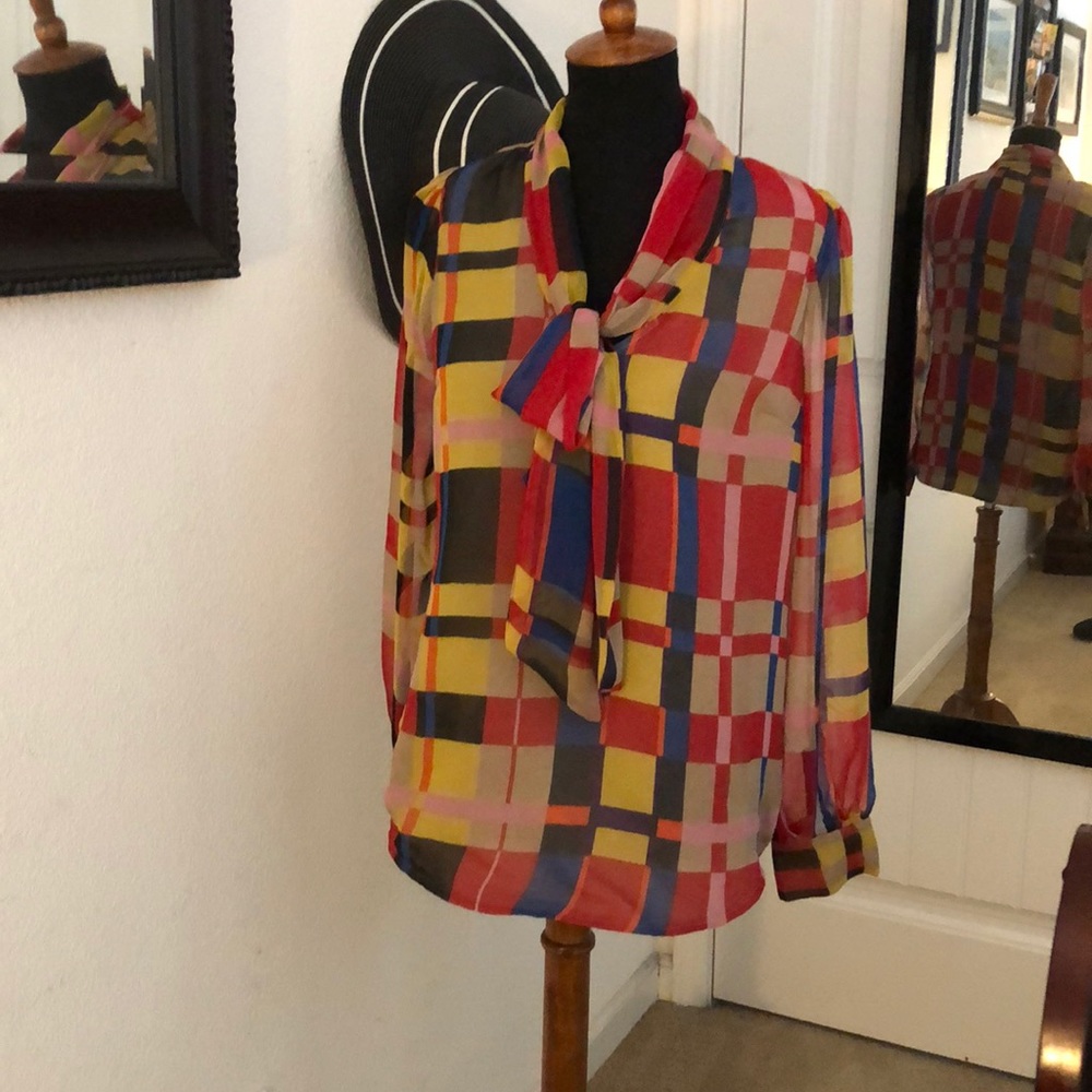 Jessica Simpson Long sleeve Top size M
